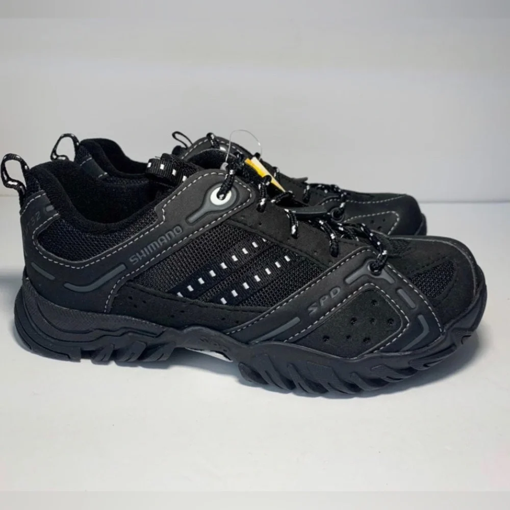 Shimano‎ Women Cycling Shoes 2 Bolt SH-MT32L Size EU 37 NWT US 6